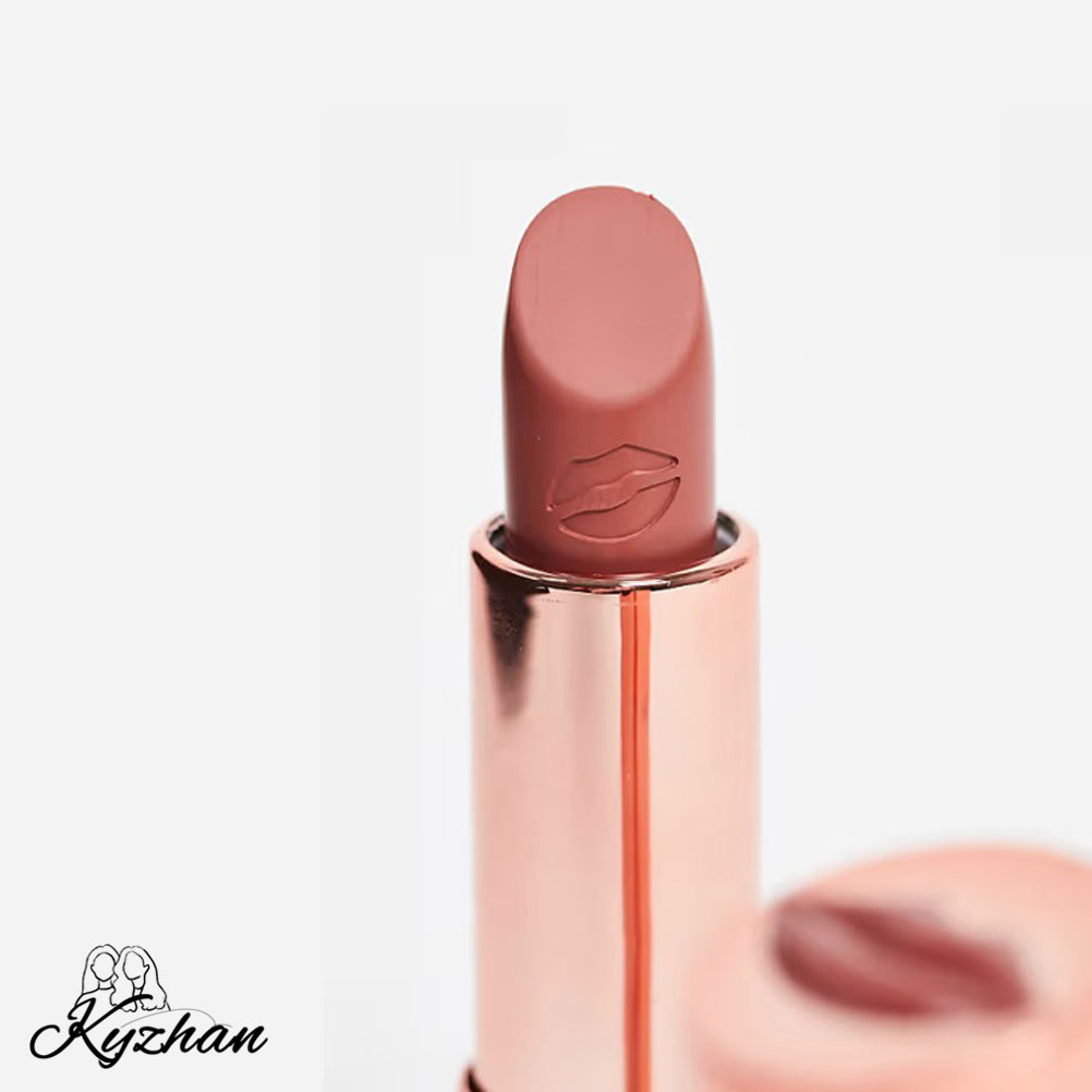 makeup-revolution-satin-kiss-lipstick-chauffeur-nude-1 رژلب رولوشن مدل Satin Kiss رنگ Chauffeur Nude - تصویر 1